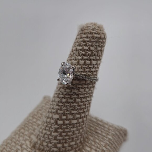 Size 5 Sterling Silver Cute Oval Cubic Zirconia Ring A3598 - Picture 4 of 9